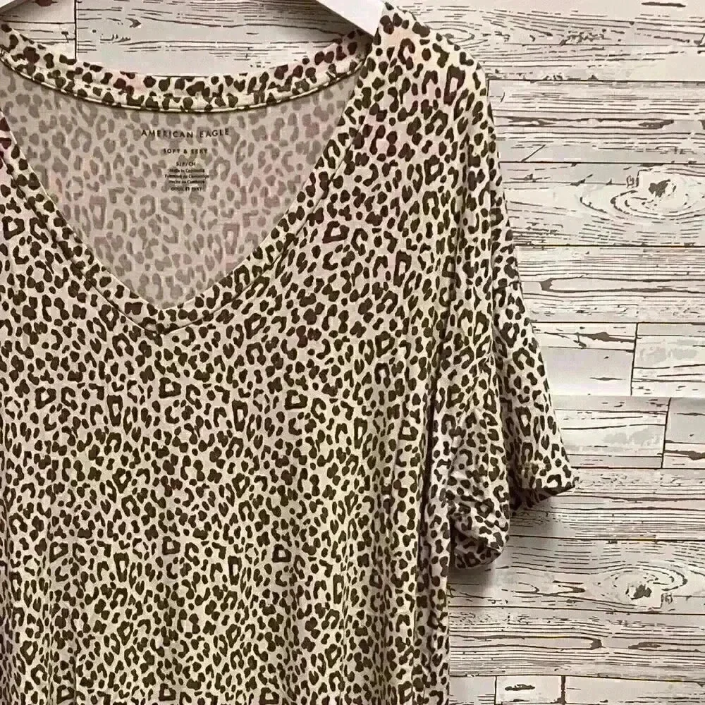 American Eagle Top size Small - Picture 2 of 3